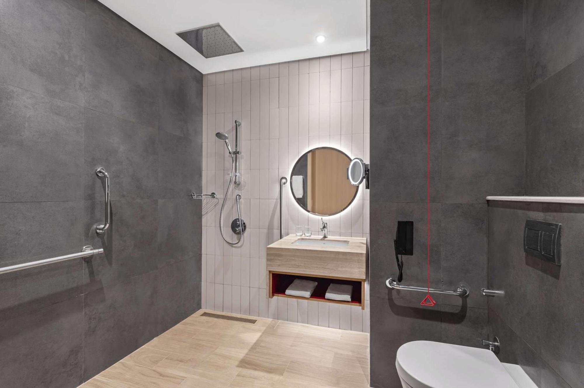 Hotel Hampton By Hilton Marjan Island Ras al-Khaimah Esterno foto